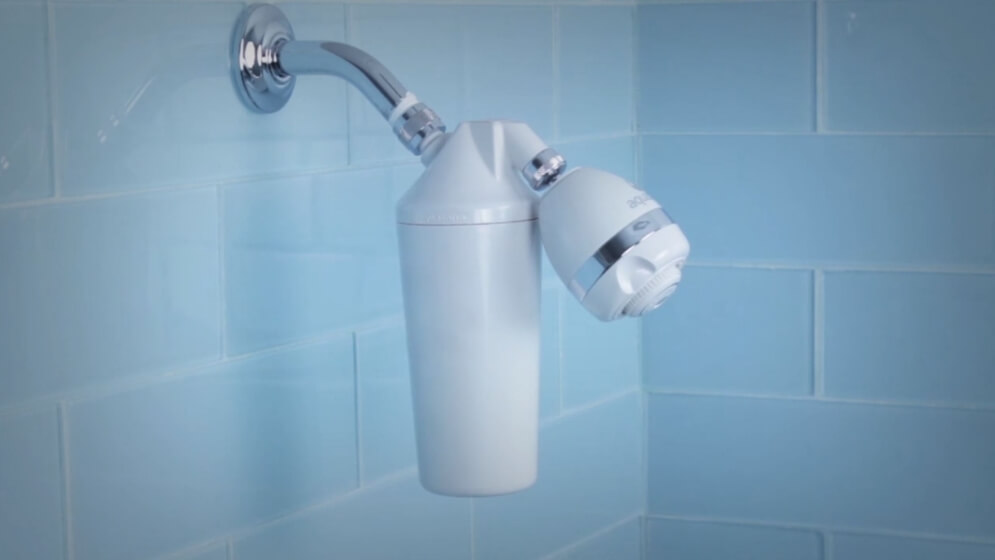 Aquasana Filtered Shower Head - Max Flow Rate w/ Adjustable Showerhead -  Reduces Over 90% of Chlorine from Hard Water - Carbon & KDF Filtration  Media